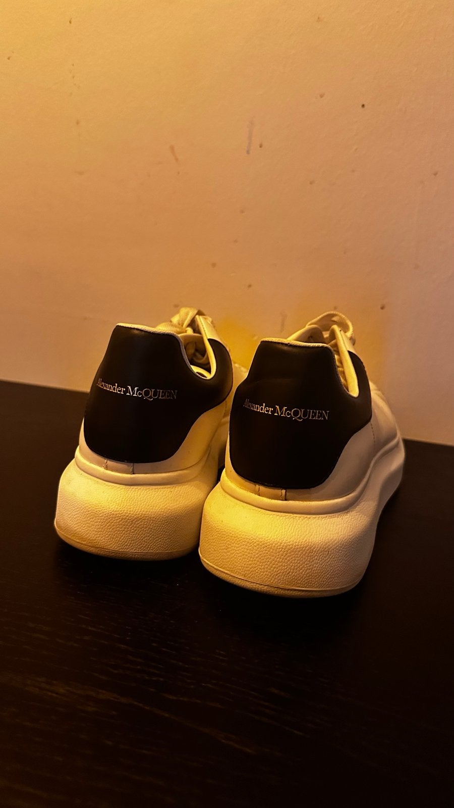 Alexander McQueen Oversized Sneakers, Kleding | Heren, Schoenen, Ophalen of Verzenden, Gedragen, Wit, Sneakers of Gympen