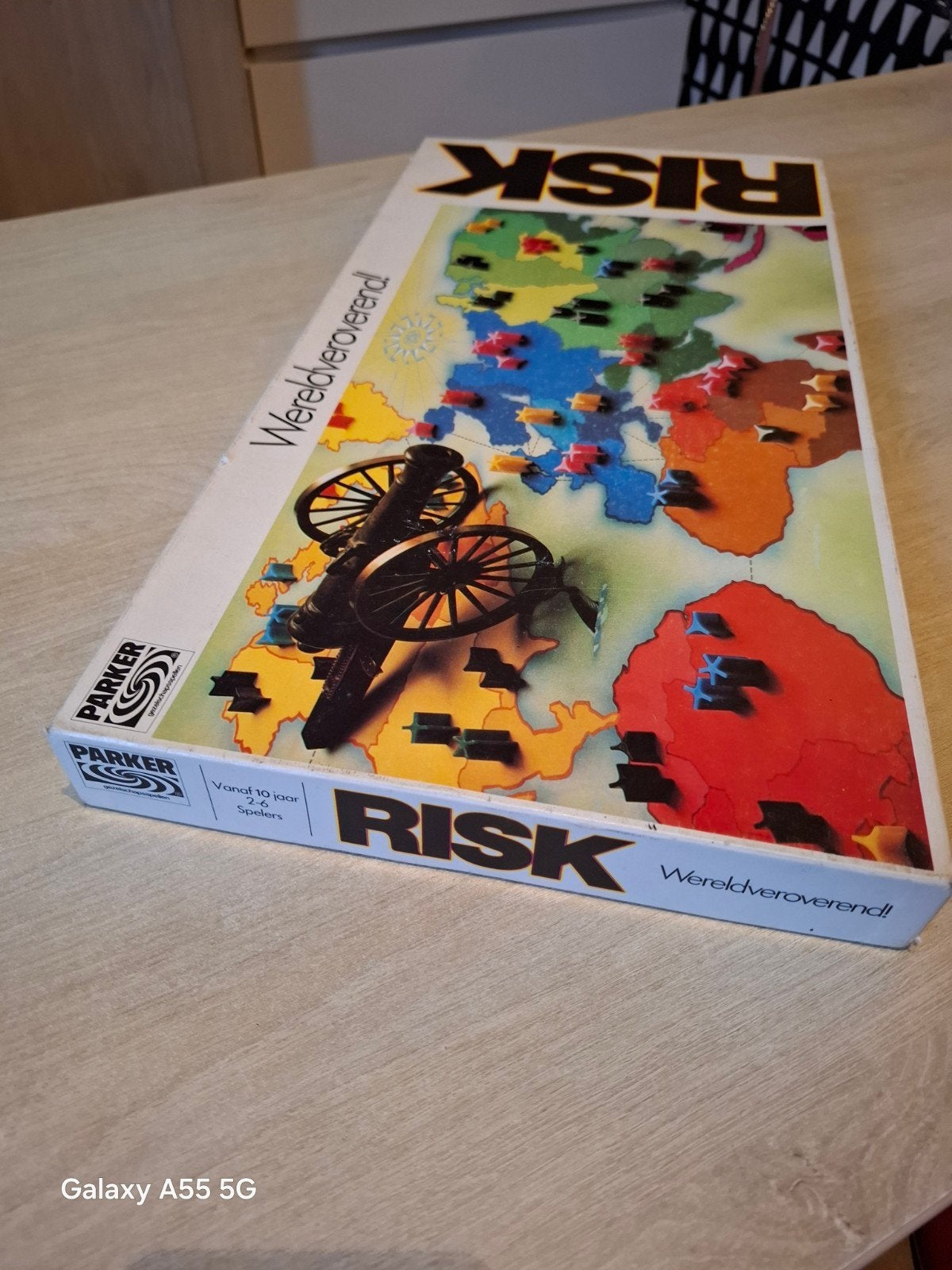 Risk Wereldveroverend! Bordspel - Klassieke Editie, Parker, Gebruikt, Vijf spelers of meer, 1027 Newport Ave, Pawtucket, RI 02861, USA