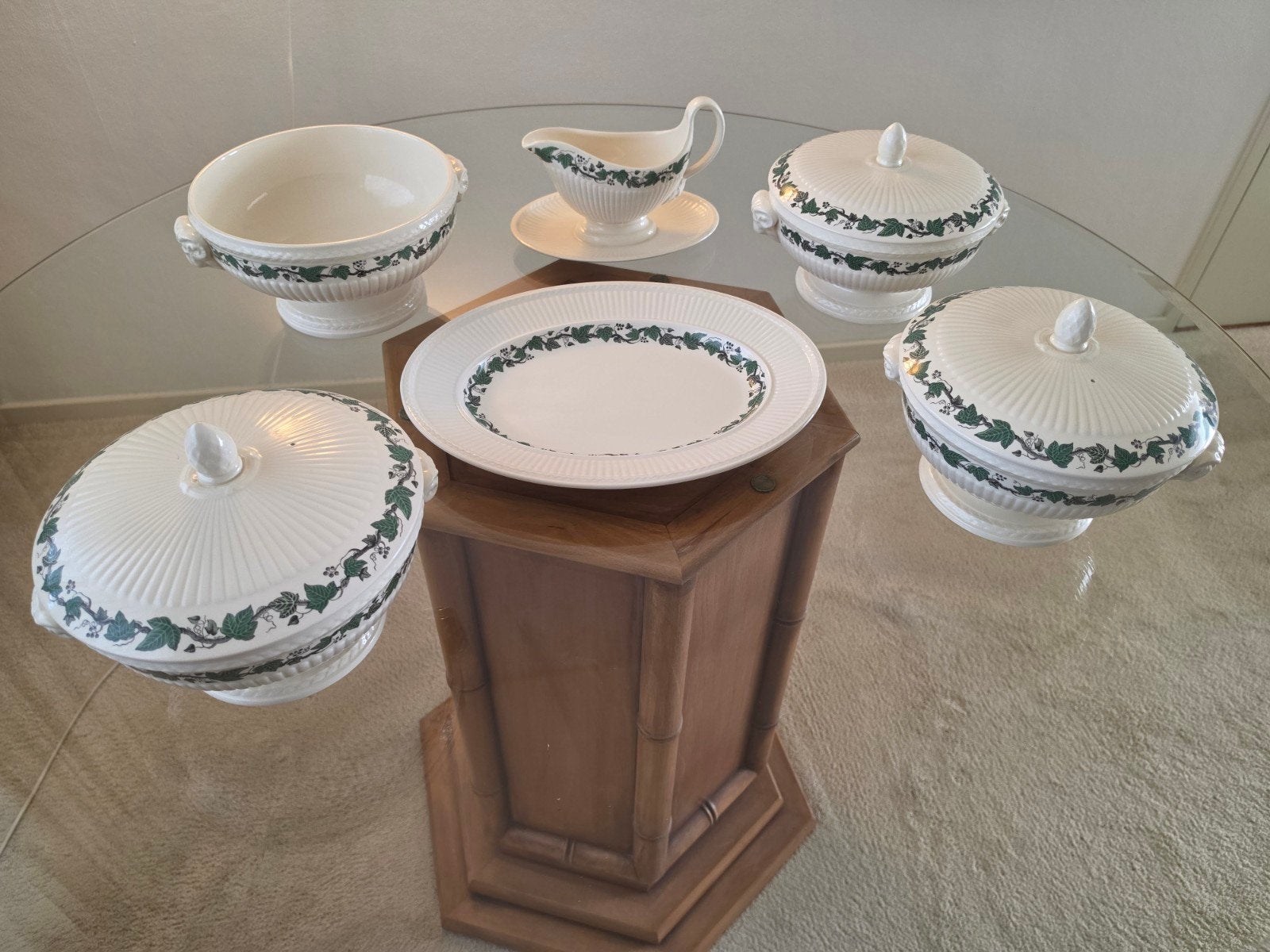 Wedgwood Stratford, groene klimop/geribbelde keramiek, Ophalen, Klassiek, Overige typen, Zo goed als nieuw