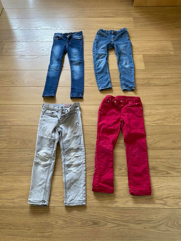Jongenskleding pakket maat 110: T-shirts, trui en broeken, Ophalen of Verzenden, Gebruikt, Maat 110