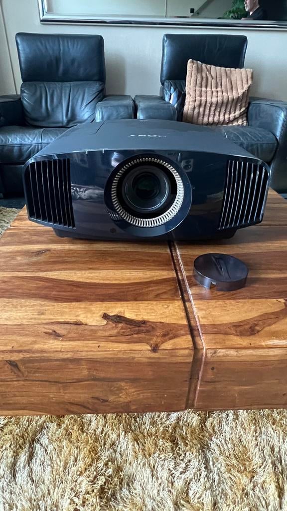 Sony 4K UHD VPL-VW590ES beamer, Audio, Tv en Foto, Beamers, Zo goed als nieuw, Overige technologieën, Ultra HD (4K), Ophalen