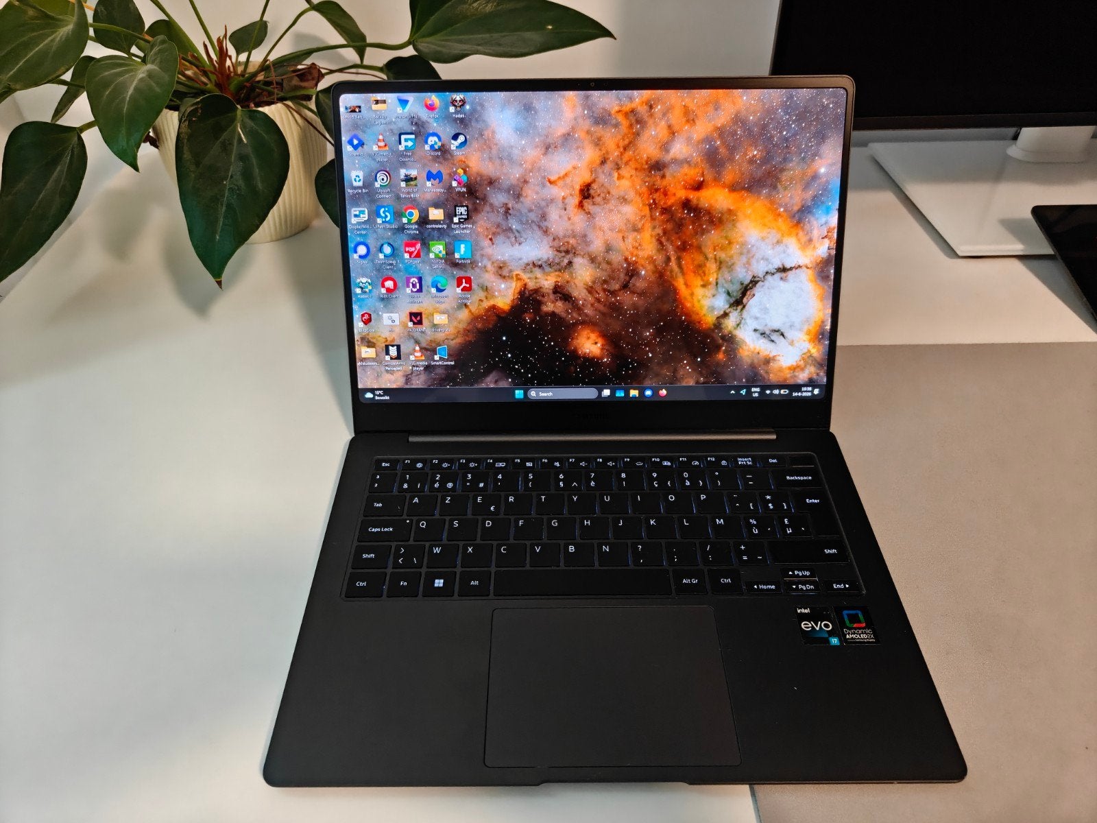 Samsung book 3 pro - azerty, Computers en Software, Windows Laptops, 2 tot 3 Ghz, 14 inch, Ophalen of Verzenden, Zo goed als nieuw
