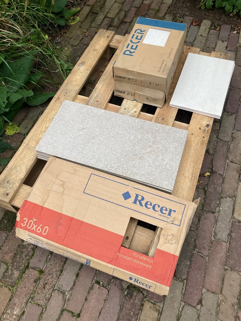 mooie beige wand- en vloertegels, Ophalen, 40 tot 60 cm, Nieuw, Minder dan 5 m²