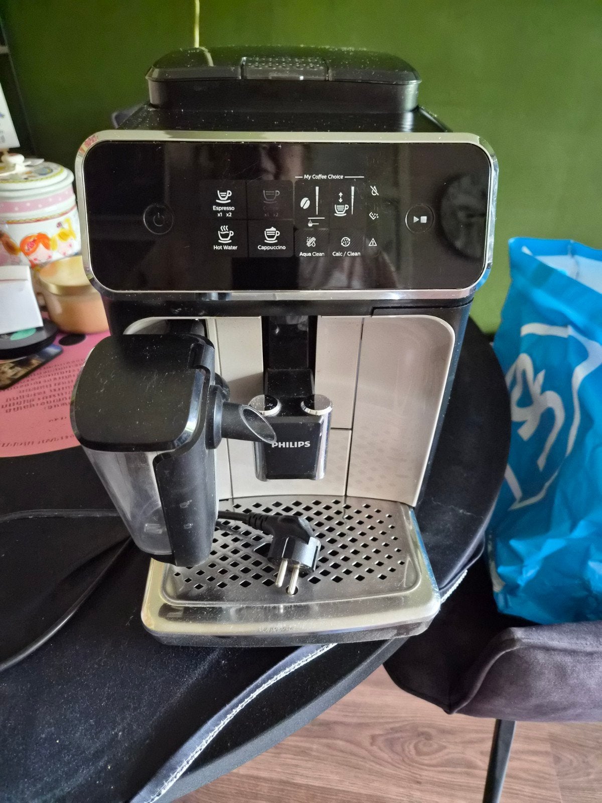 Philips LatteGo 3200 Series EP3246/70 Koffiemachine, Witgoed en Apparatuur, Koffiezetapparaten, Ophalen, Gebruikt, 10 kopjes of meer