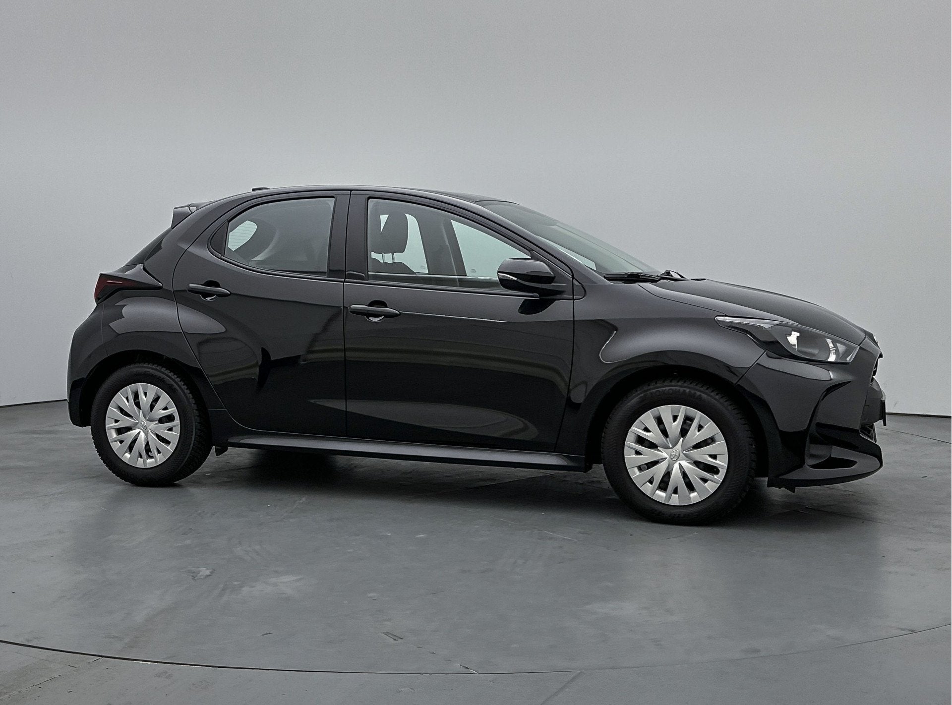 Toyota Yaris 1.5 Hybrid Active Apple Carplay | Climate contr, Gebruikt, Bedrijf, 26 km/l, Hybride Elektrisch/Benzine