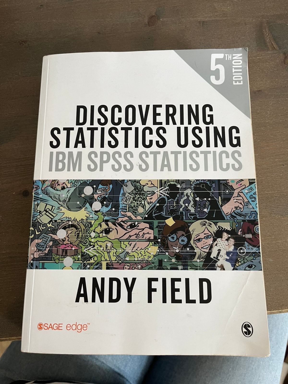 Discovering statistics using IBM SPSS statistics, Ophalen of Verzenden, Zo goed als nieuw