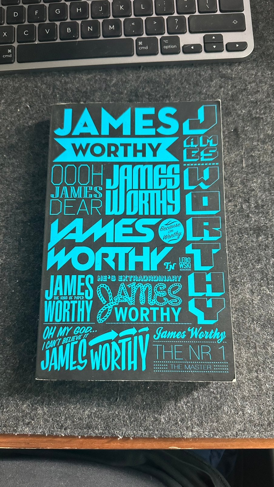James Worthy - James Worthy, Ophalen of Verzenden, Nederland, Gelezen, James Worthy
