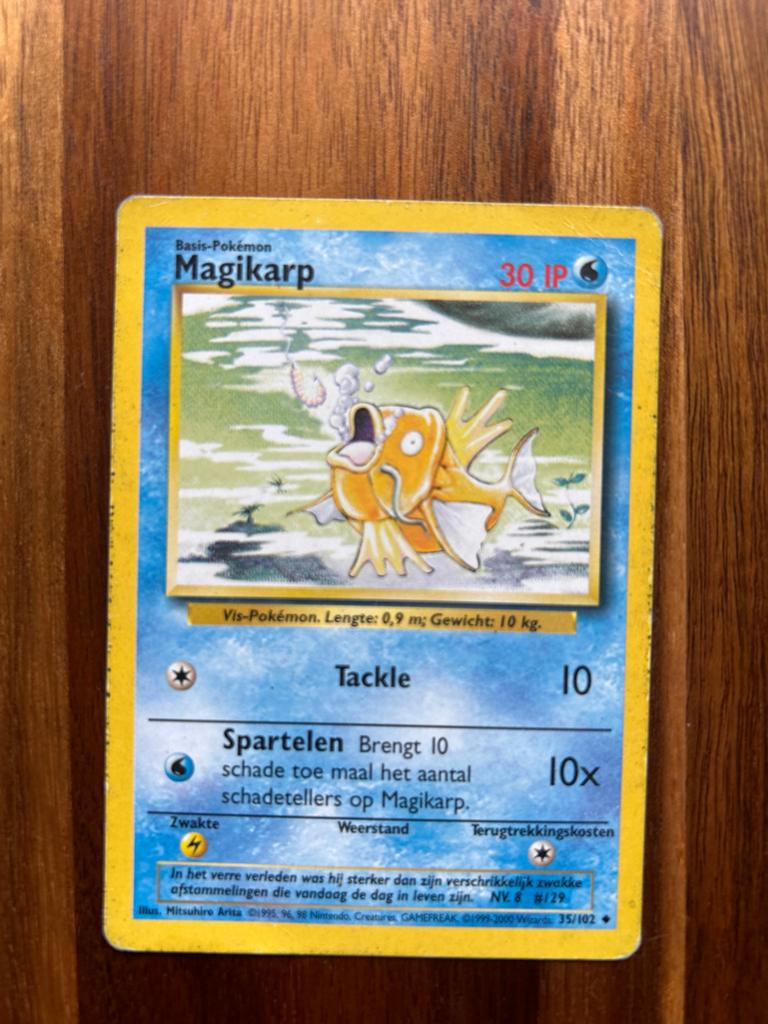 Pokémon Kaart - Magikarp (Basis-Pokémon), Ophalen of Verzenden, Zo goed als nieuw, Losse kaart