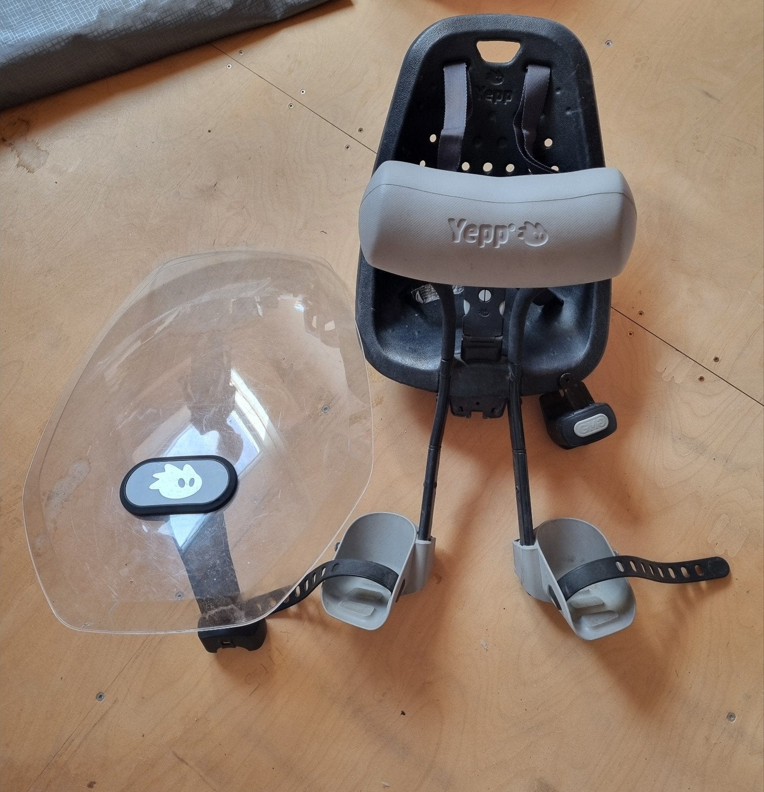 Yepp Mini fietszitje met windscherm, Fietsen en Brommers, Yepp, Voorzitje, Ophalen of Verzenden, 0 t/m 13 kg