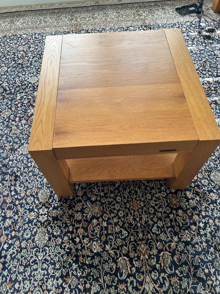 GERESERVEERD    Mooie duurzame bijzettafel, Huis en Inrichting, Tafels | Bijzettafels, Vierkant, 55 tot 75 cm, Hout, Ophalen