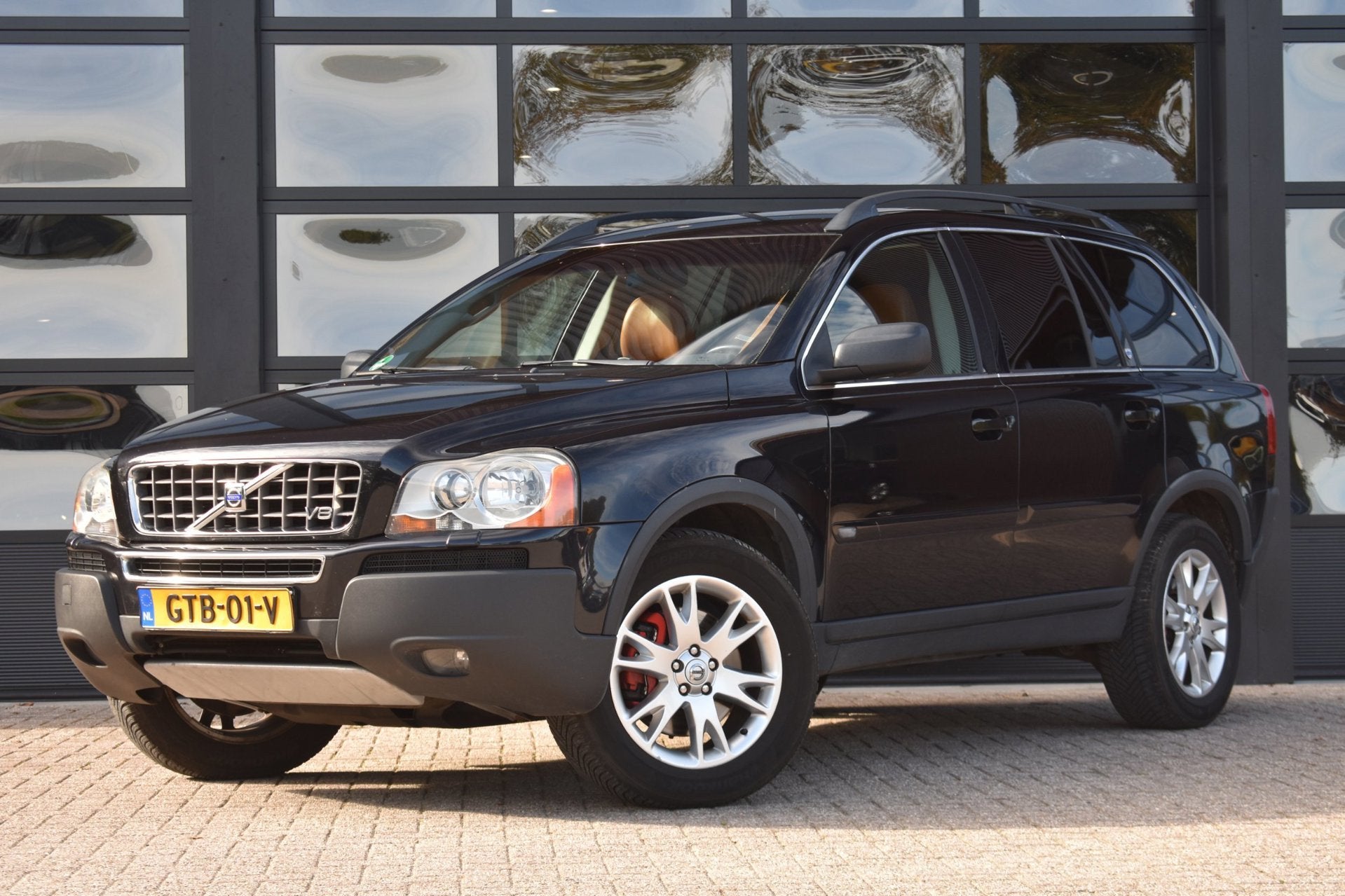 Volvo XC90 4.4 V8 Executive 7p. Leder CLima Navi Cruise Inru, Xenon verlichting, Gebruikt, 8 cilinders, Zwart