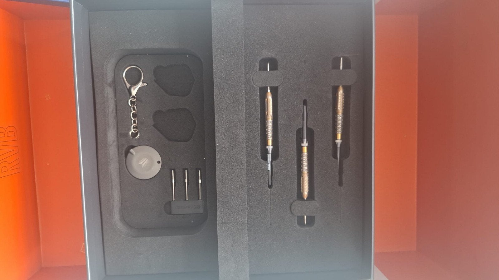 Dartpijlen. Target RVB Chrono 23g 95% Tungsten Steel Tip Dar, Ophalen, Zo goed als nieuw, Pijlen