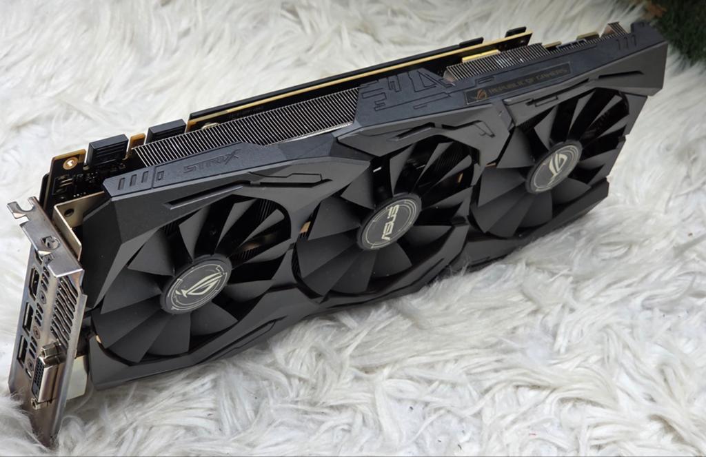 ASUS GeForce ROG STRIX GTX1070 8GB Graphics GDDR5, Computers en Software, Videokaarten, Ophalen of Verzenden, Zo goed als nieuw