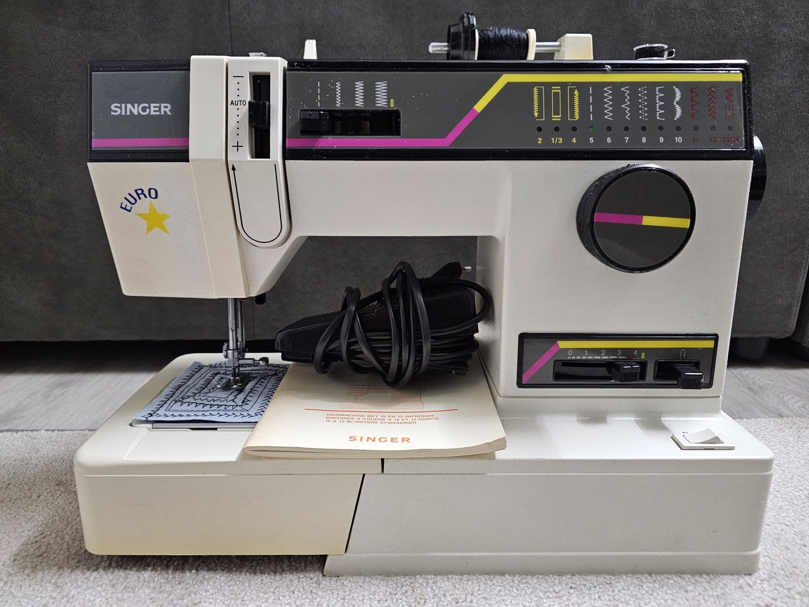 Naaimachine  Singer, Ophalen, Zo goed als nieuw, Naaimachine, Overige merken