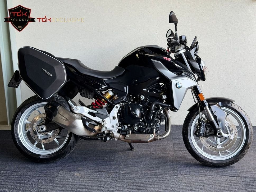 BMW F900R F 900 R ALLE PAKKETTEN TOPSTAAT (900 XR GS 1000), Motorrijbewijs A, Bedrijf, Meer dan 35 kW, T.D.K. EXCLUSIVE