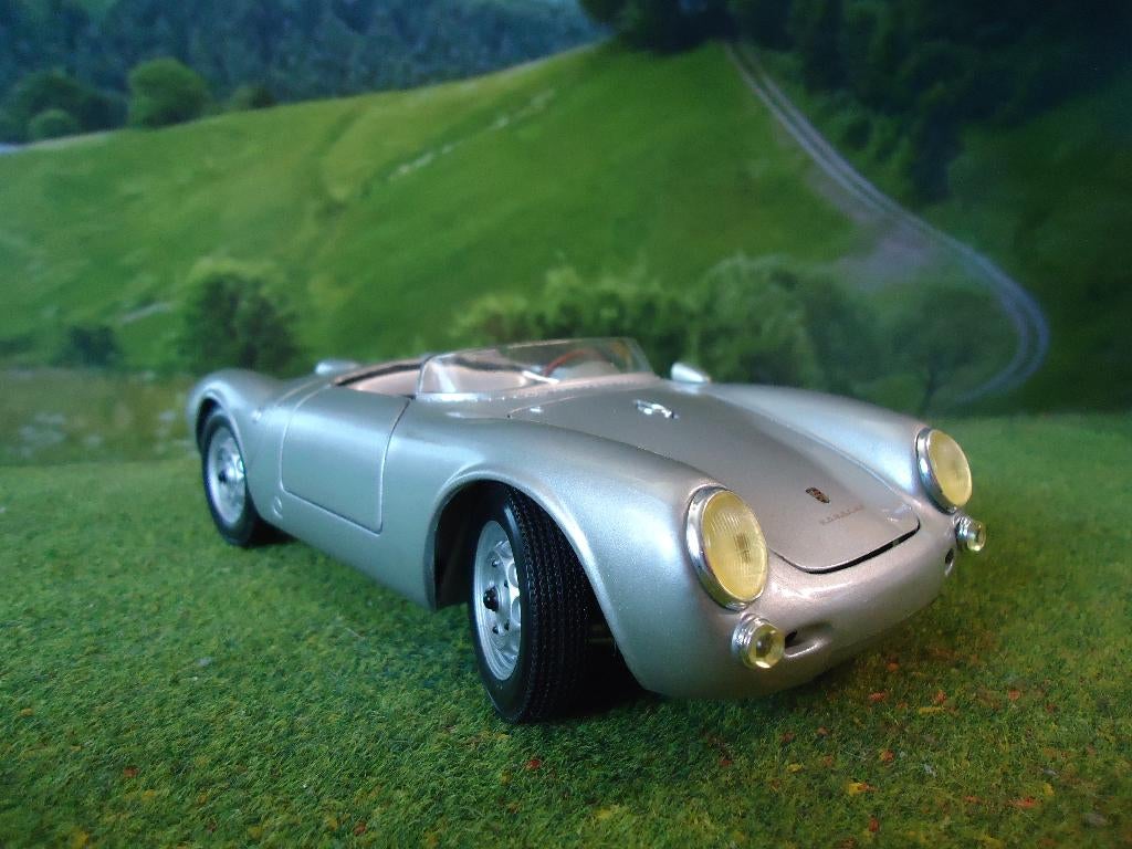 1/18 Porsche 550 A Spyder - Maisto, Ophalen of Verzenden, Gebruikt, Maisto