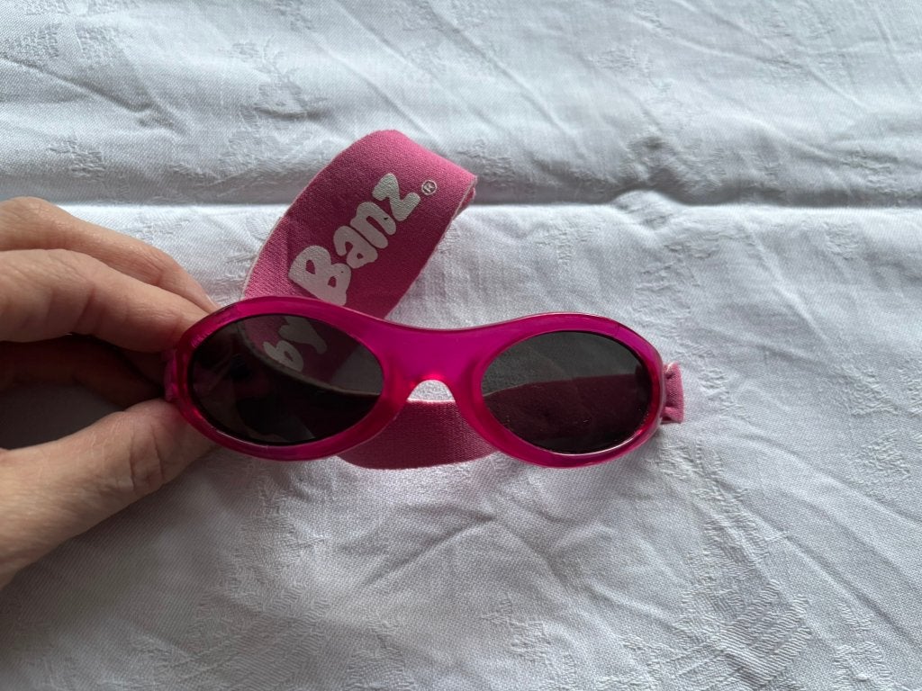 Baby banz zonnebril baby 0- 2 jaar - zo goed als nieuw!, Ophalen of Verzenden, Zo goed als nieuw, Baby banz