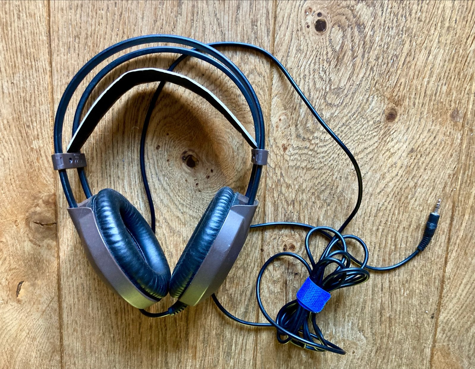 AKG K514 Stereo Hoofdtelefoon, Bruin, AKG, Ophalen of Verzenden, Over-ear