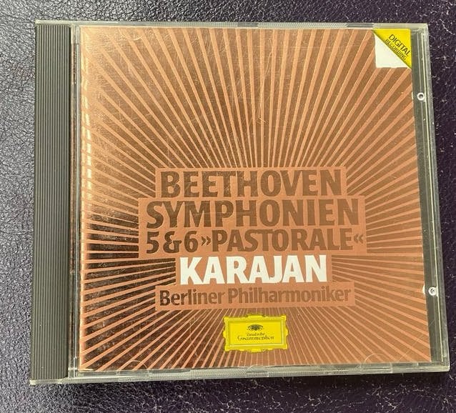 Beethoven Symfonieën 5 & 6 'Pastorale' - Karajan CD, Gebruikt, Symfonie, Ophalen of Verzenden, Classicisme