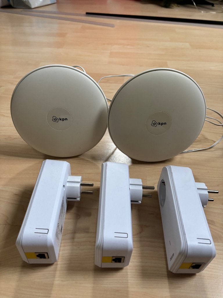 KPN wifiversterker 2x en 3x  DVS1200 draadloos tv-kijken, Verzenden, Gebruikt, Kpn
