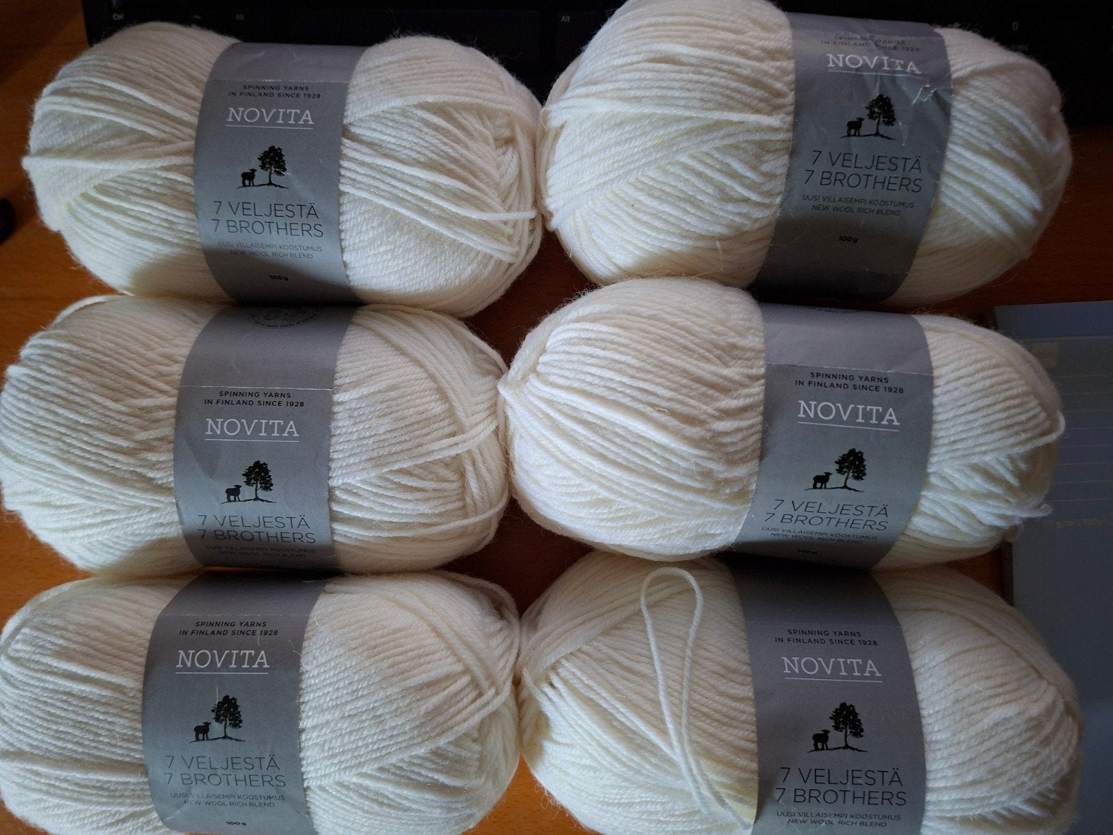 6x100 gr Novita  80% wol  (zie omschrijving), Nieuw, Ophalen of Verzenden, Novita, Breien