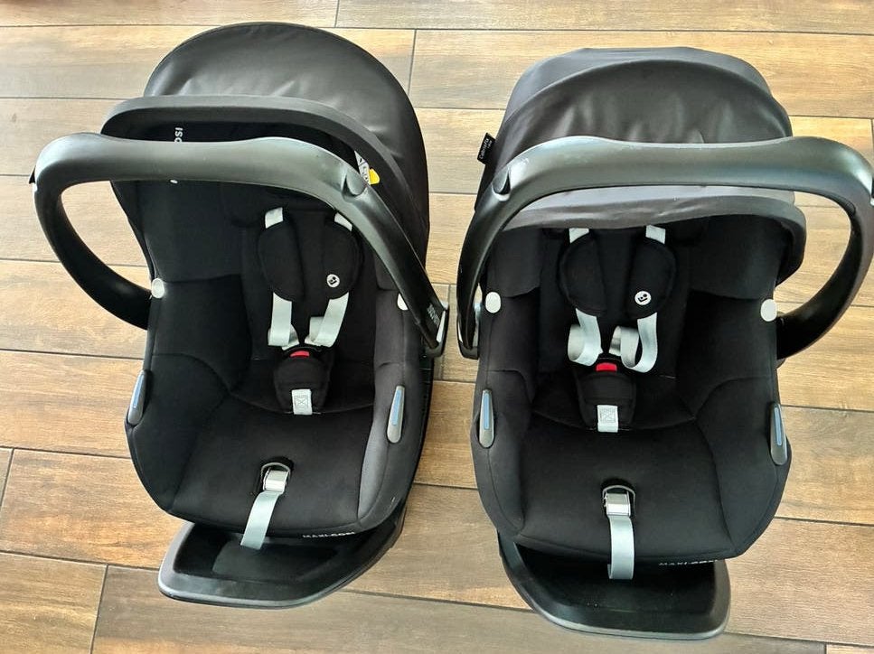 2x Maxi-Cosi autostoeltjes met Isofix-basis Tweeling, Ophalen, Gebruikt, Zijbescherming, Isofix