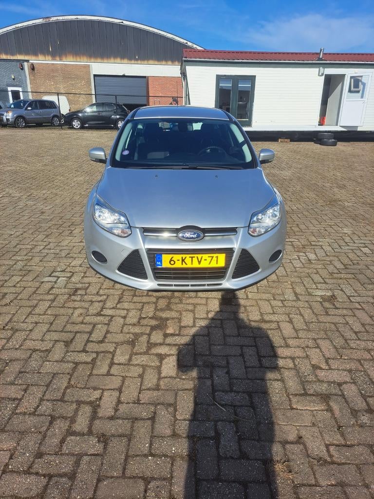 Ford Focus 1.0 Ecoboost 74KW Wagon 2013 Grijs, Auto's, 101 pk, Origineel Nederlands, Handgeschakeld, 998 cc
