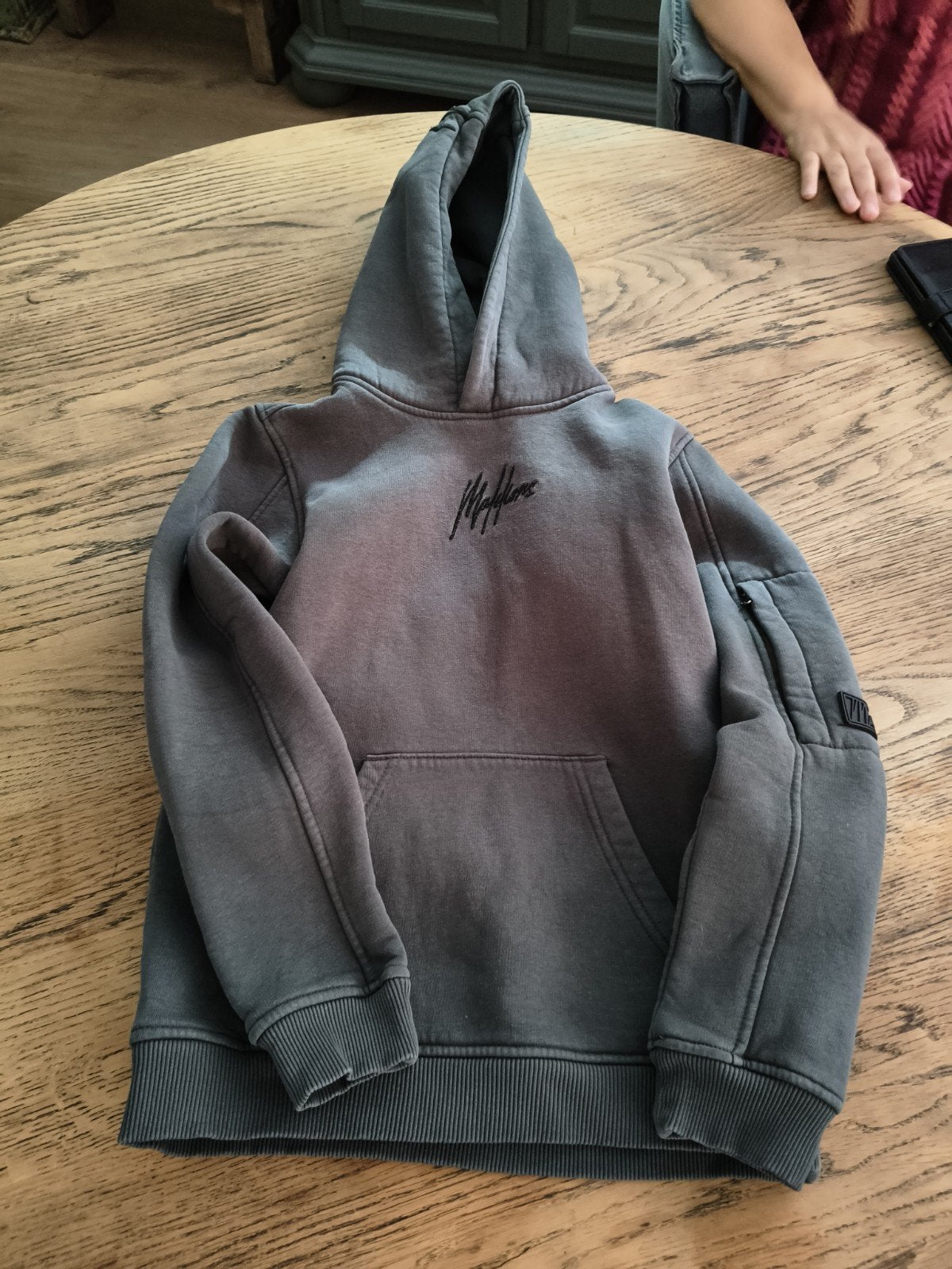 Malelions trui maat 152, Kinderen en Baby's, Kinderkleding | Maat 152, Ophalen of Verzenden, Zo goed als nieuw, Jongen, Trui of Vest