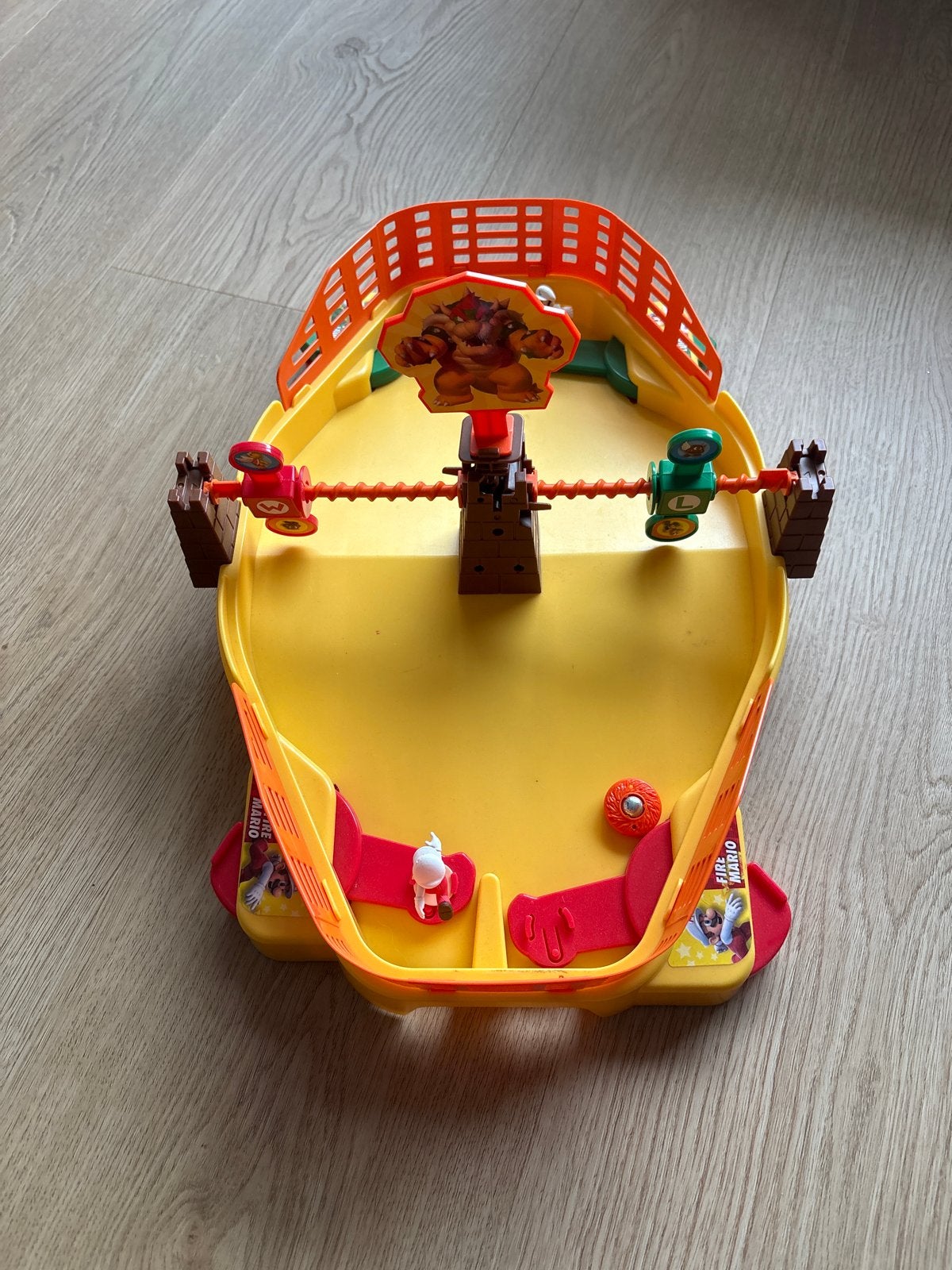 Flipper Mario spel - Leuk voor jong en oud!, Verzenden, Gebruikt, Jongen of Meisje