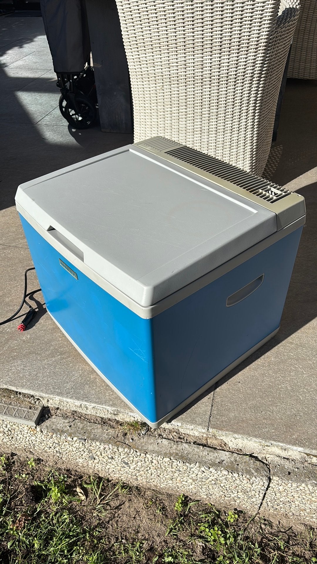 Zeer nette koelbox 220V/12V ,, Ophalen, Zo goed als nieuw, Elektrisch