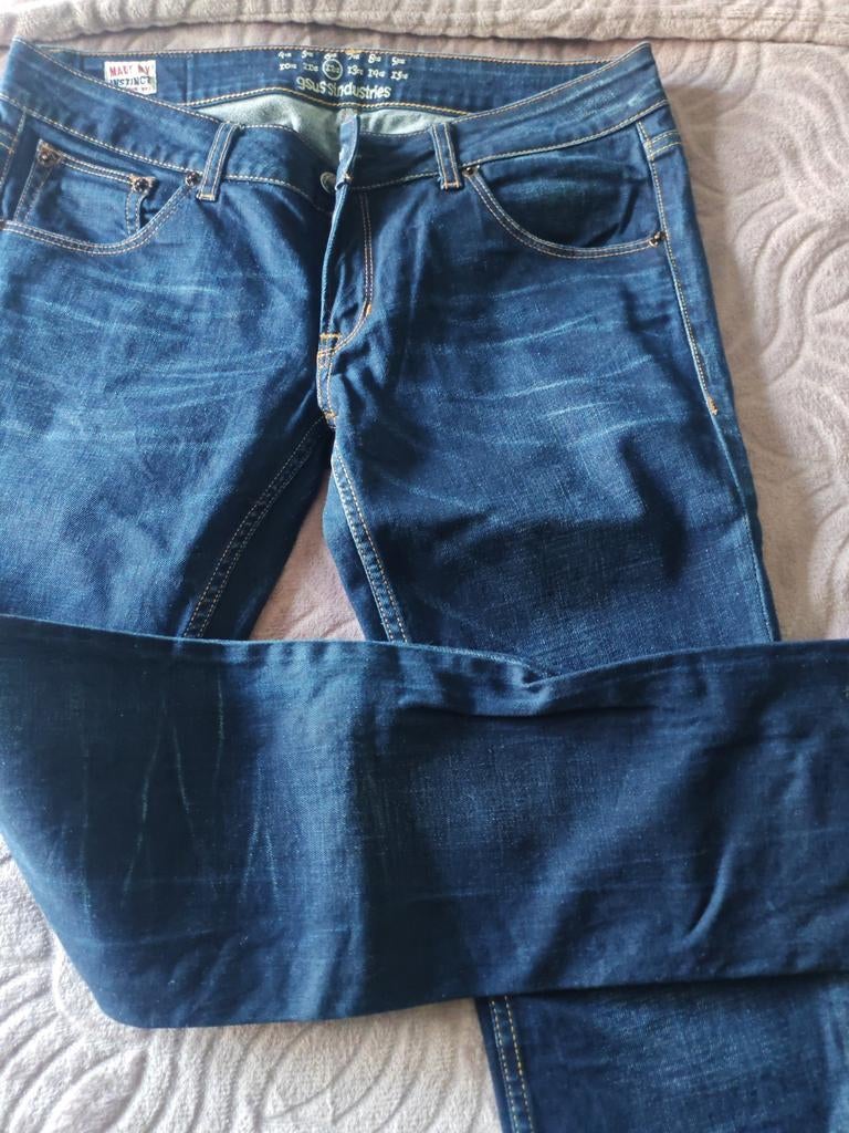 Gsus jeans, Maat 38/40 (M), Blauw, Ophalen of Verzenden, Zo goed als nieuw