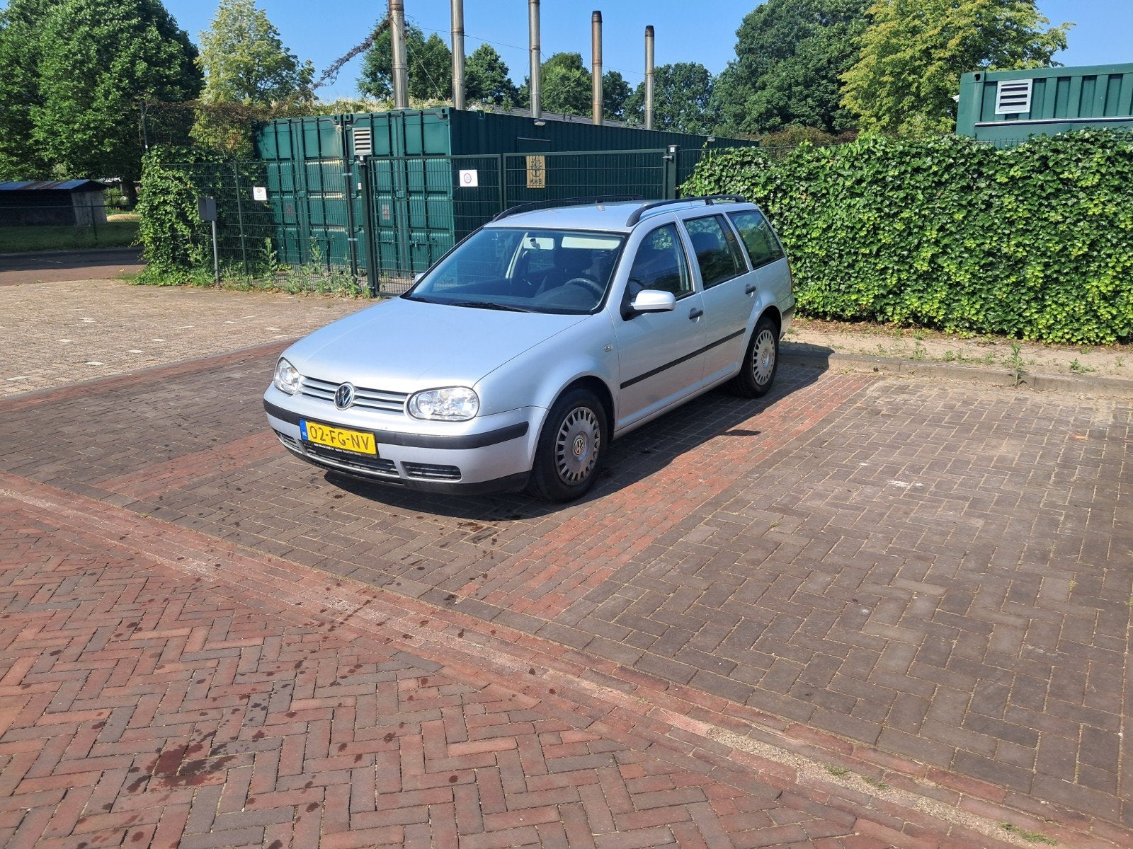 Volkswagen Golf 1.6 Variant 74KW 2000 Grijs, Auto's, 4 cilinders, 1153 kg, 100 pk, Handgeschakeld