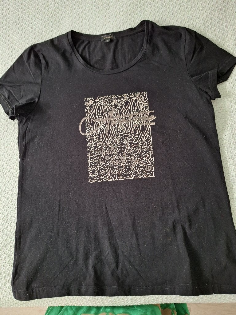 zwart t shirt met opdruk chastar mt.l izgs, Kleding | Dames, Maat 42/44 (L), Ophalen of Verzenden, Zo goed als nieuw, Korte mouw