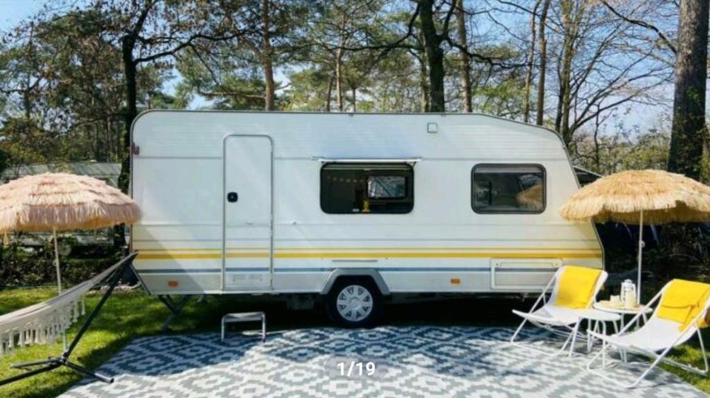 Knaus Sudwind 490TK - gepimpt wit interieur met stapelbed, Particulier