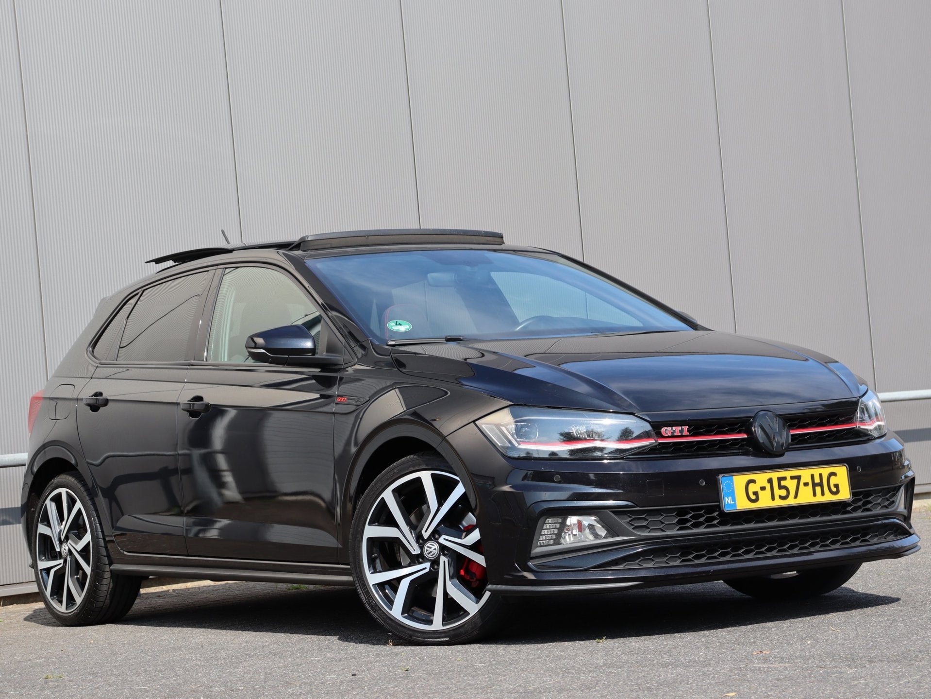 Volkswagen Polo 2.0 TSI GTI airco PANO virtual, Euro 6, 4 cilinders, 1984 cc, Zwart