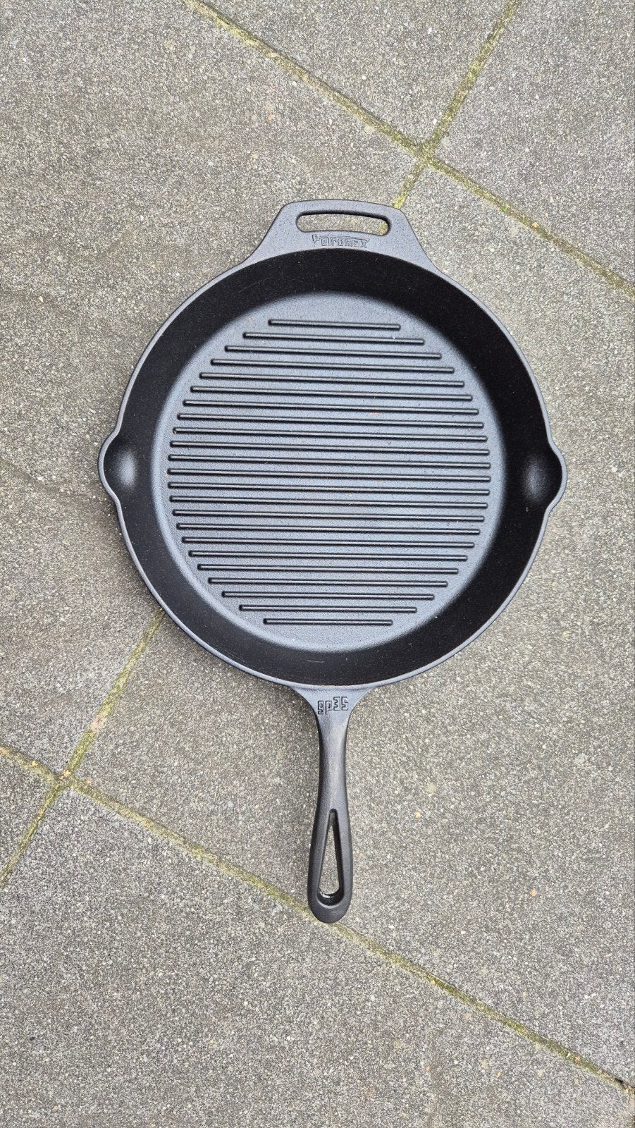 gietijzeren pan 35cm, Verzenden, Zo goed als nieuw, Gietijzer