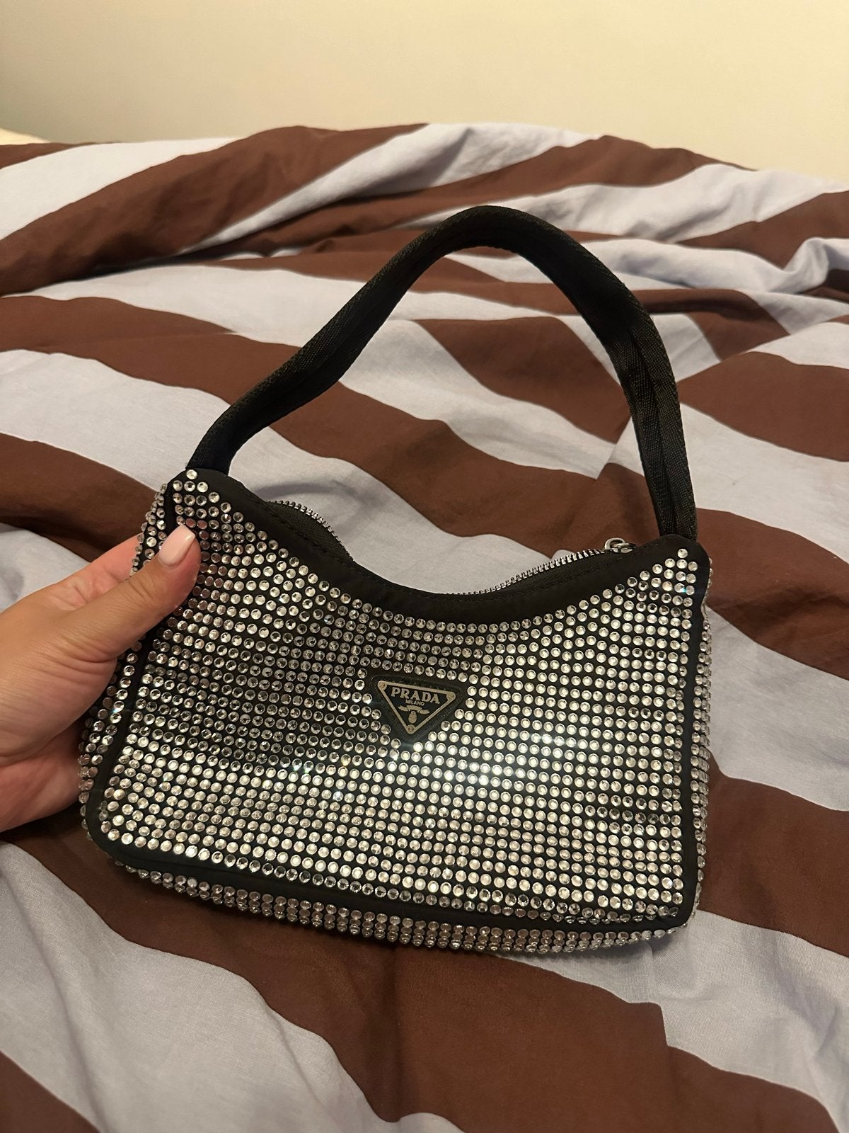 Prada Re-Edition 2000 Mini Bag met Kristallen, Ophalen of Verzenden, Zo goed als nieuw, Zwart, Avondtasje