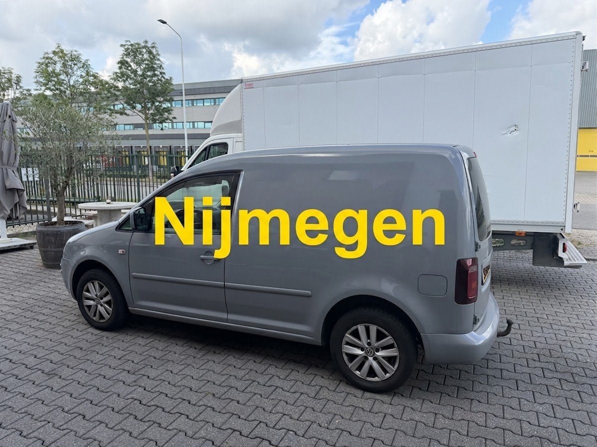 Vw caddy te huur | klein Busje huren Nijmegen | met trekhaak, Diensten en Vakmensen, Verhuur | Auto en Motor, Verhuiswagen of Bestelauto