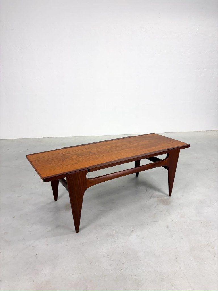 Sculpturale Mid-Century Salontafel in Teak, Huis en Inrichting, Tafels | Salontafels, Ophalen, 100 tot 150 cm, Mid-century, vintage, Deens, Scandinavisch