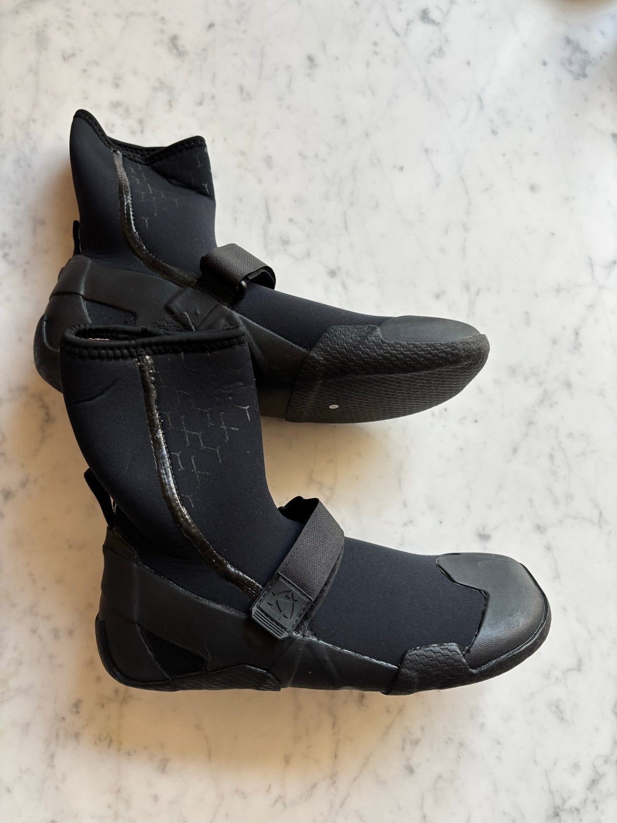 Mystic Surfschoenen 5mm - Nieuw in doos (maat 44/45), Ophalen of Verzenden, Nieuw