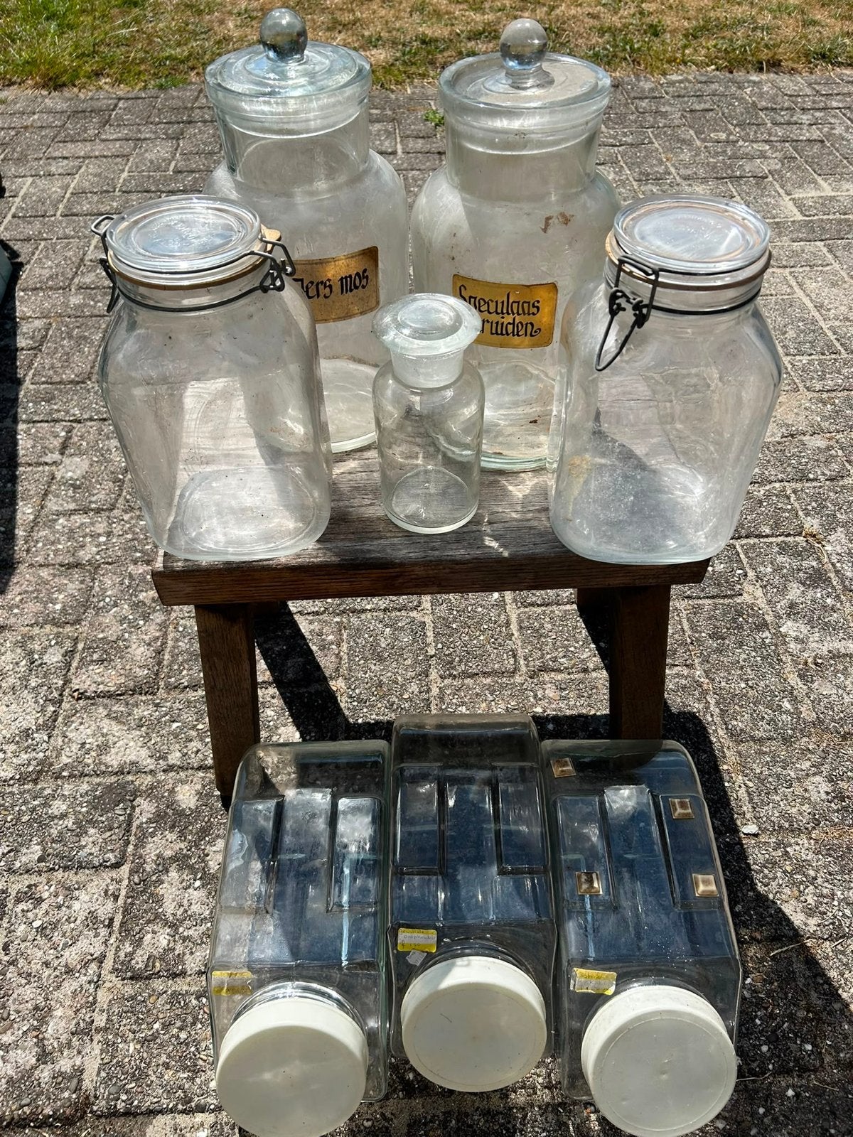 Vintage drogisterij glaswerk en droppotten, Ophalen