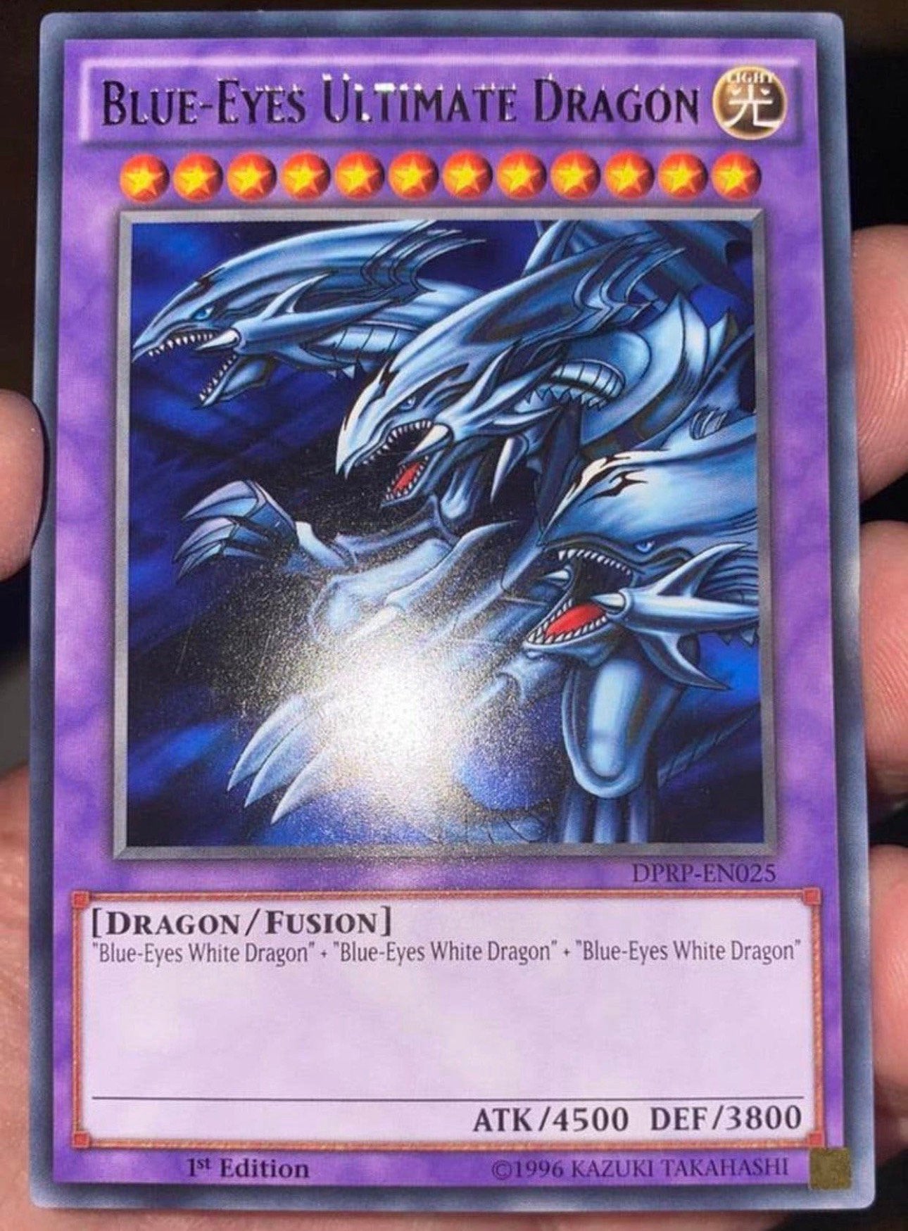 Yu-Gi-Oh! Blue-Eyes Ultimate Dragon DPRP 1st Edition !, Hobby en Vrije tijd, Ophalen of Verzenden, Zo goed als nieuw, Losse kaart