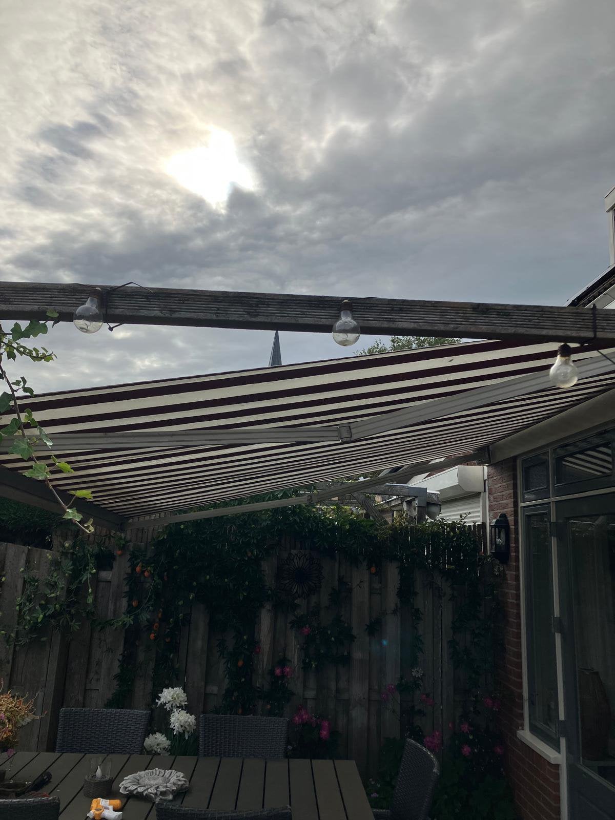 Electrisch zonnescherm, Tuin en Terras, Ophalen, Gebruikt
