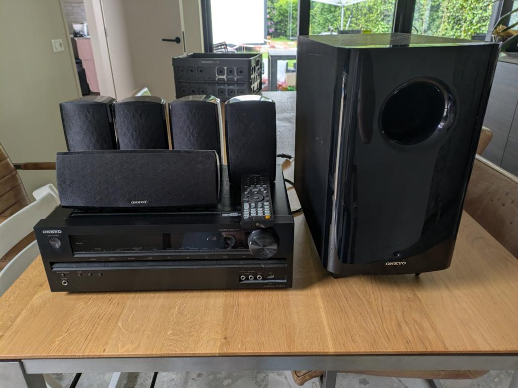 Onkyo versterker met speakers en subwoofer, Gebruikt, 70 watt of meer, 5.1-systeem, Overige spelers