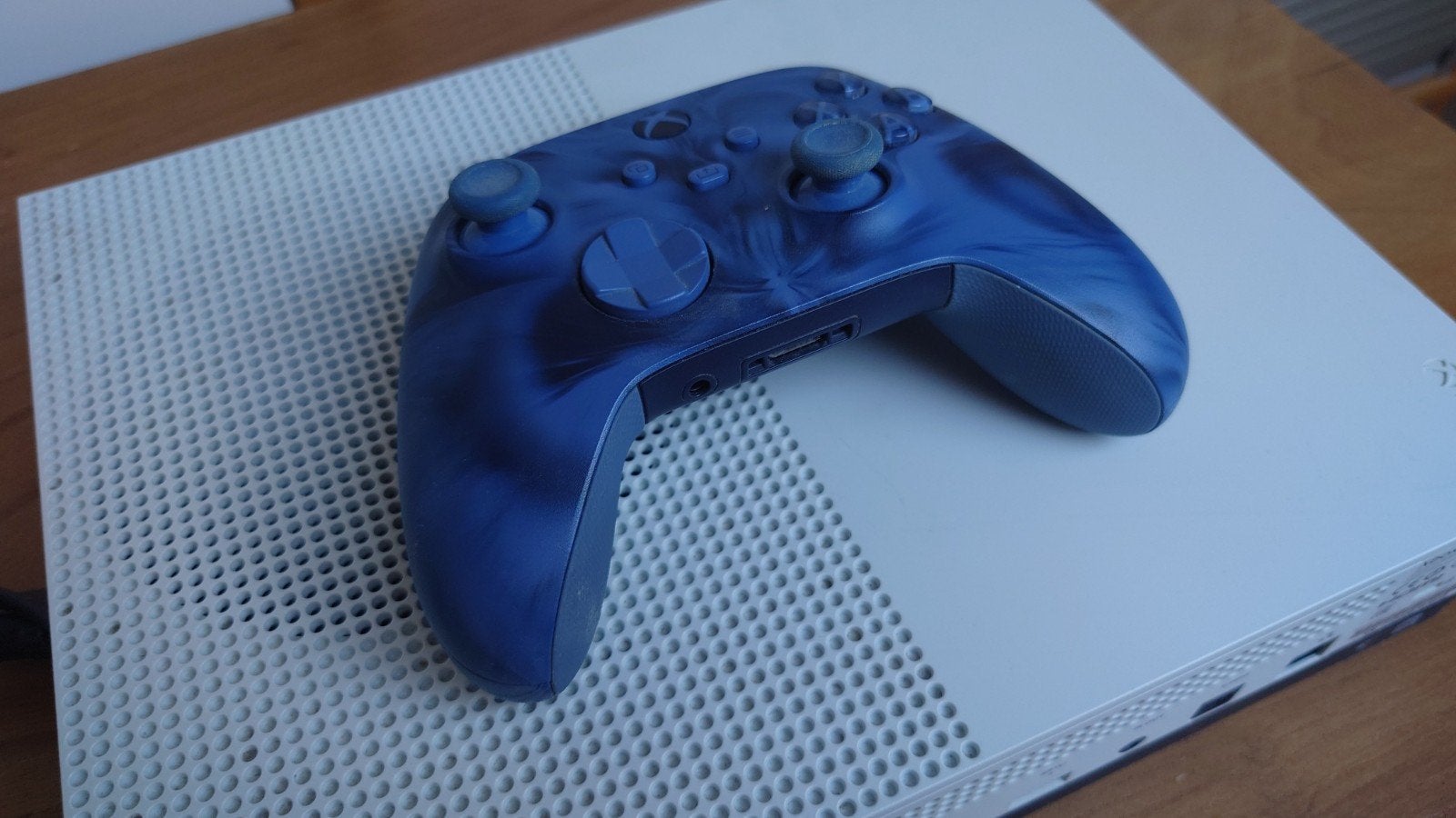 Xbox One S wit + draadloze controller – Zeer nette staat, Ophalen of Verzenden, 1 TB, Met 1 controller
