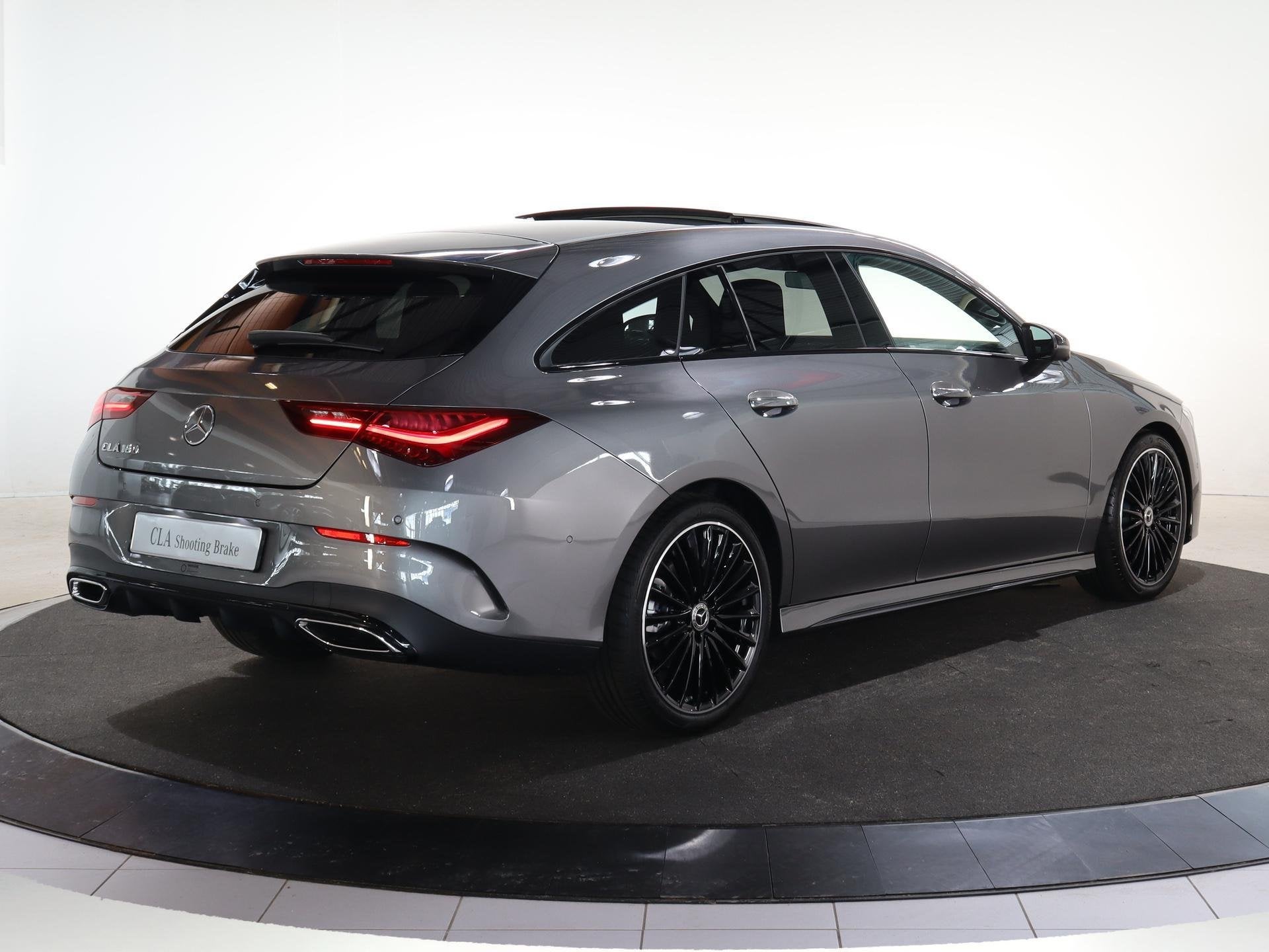 Mercedes-Benz CLA-Klasse Shooting Brake 180 Business Solutio, Auto's, 136 pk, Gebruikt, 4 cilinders, Origineel Nederlands
