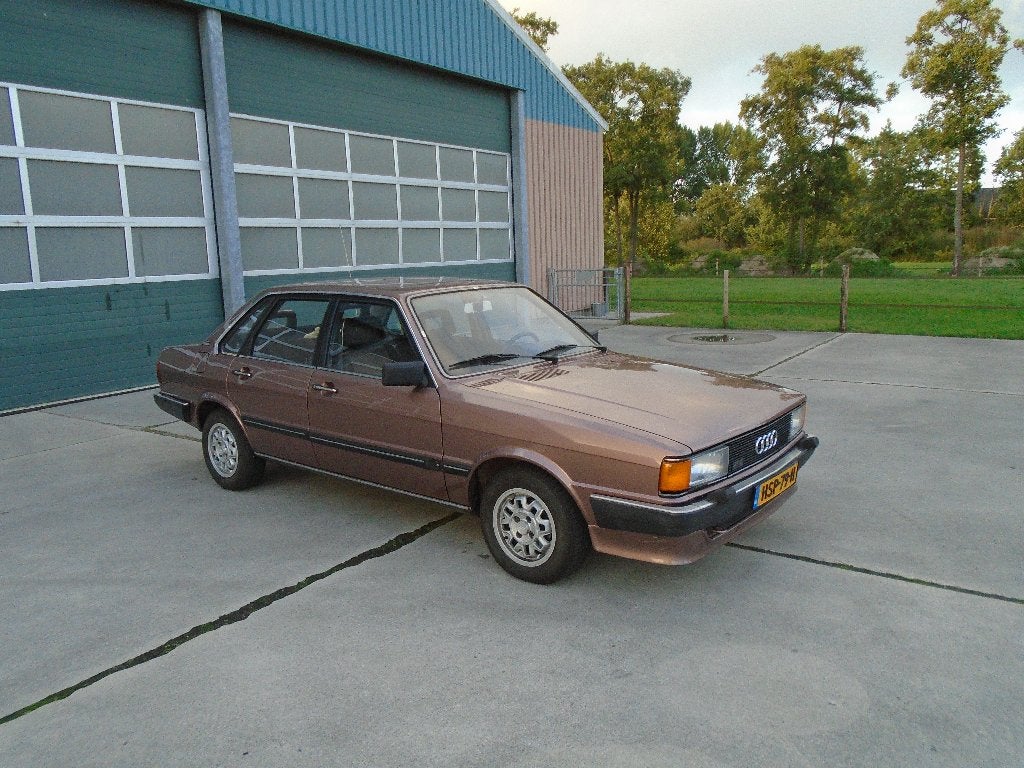 Audi 80 CD Oldtimer benzine automaat, foto 3