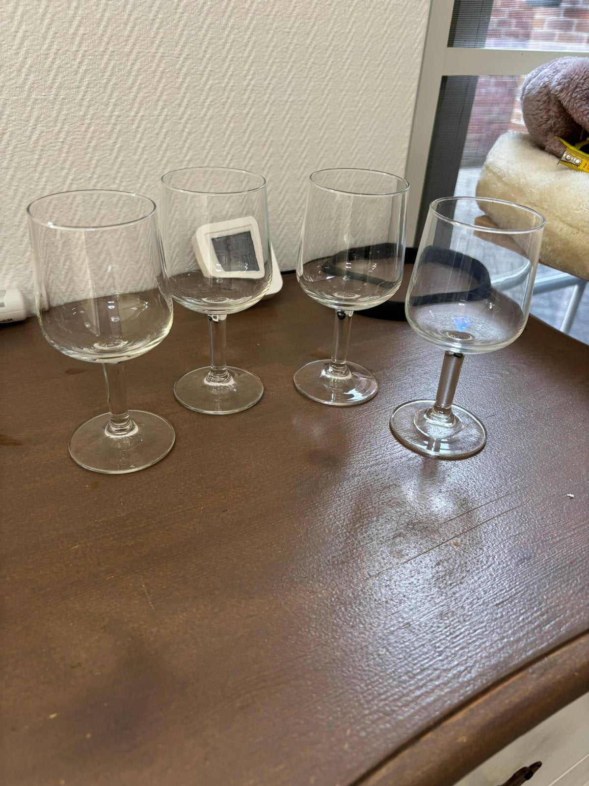 4 wijnglazen, Ophalen of Verzenden, Zo goed als nieuw, Overige typen