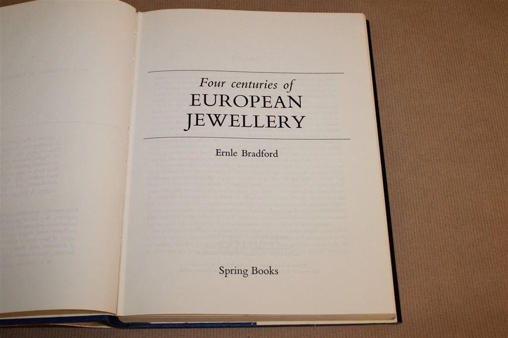 Four Centuries of European Jewellery — Sieradenkunst 1967, Ophalen of Verzenden