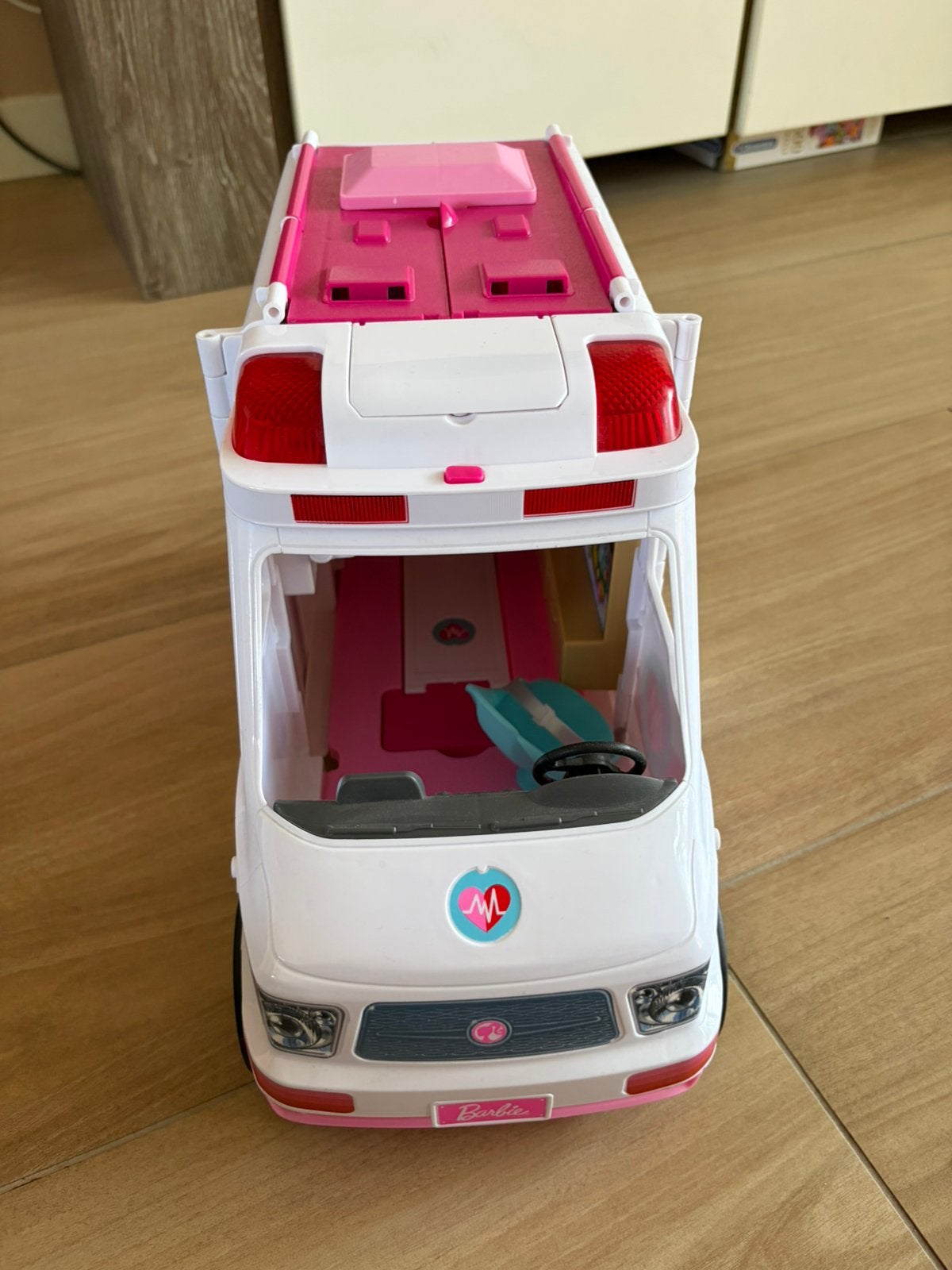 Barbie ambulance, Ophalen of Verzenden, Gebruikt